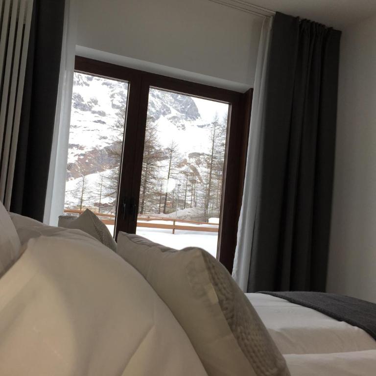 BASE CAMP alpine apartments - Superior One-Bedroom Apartment with Mountain View - 2