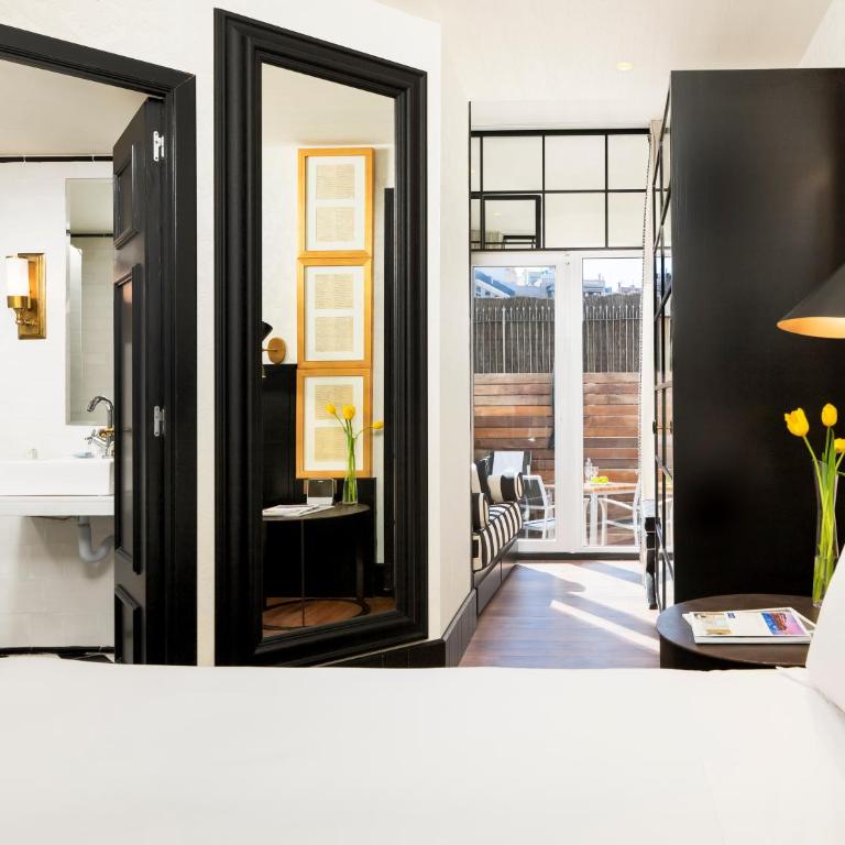 Boutique Hotel H10 Catalunya Plaza - Superior Room with Terrace - 4