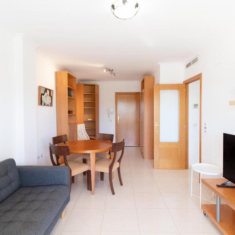 Global Vacacional, Apartamento de 3 dormitorios y terraza en la playa de Canet - Apartment - 4