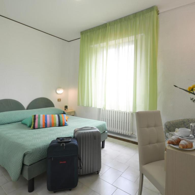 Albergo Martini - Camera Matrimoniale/Doppia con Letti Singoli - 20