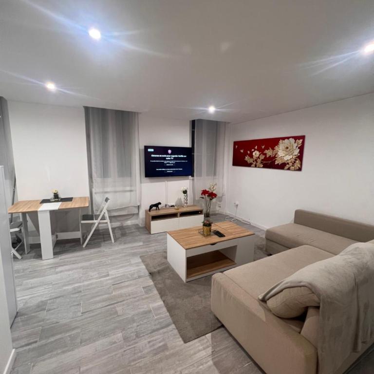 Studio 2prs Tout Equipé Et Neuf - Appartement 1 Chambre - 1