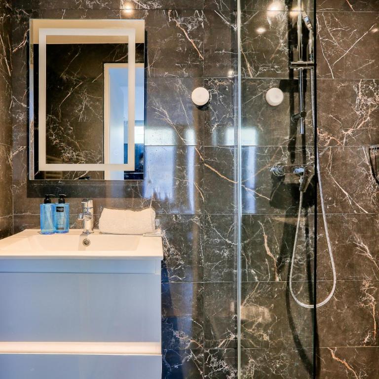 Urban Flat 129 - Art Love Champs-Elysees - Apartment - 28