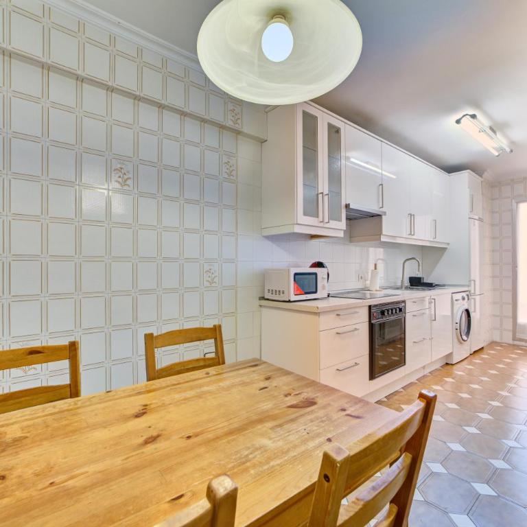 Apartamento Bretón de los Herreros con TERRAZA - Apartamento de 2 dormitorios - 11