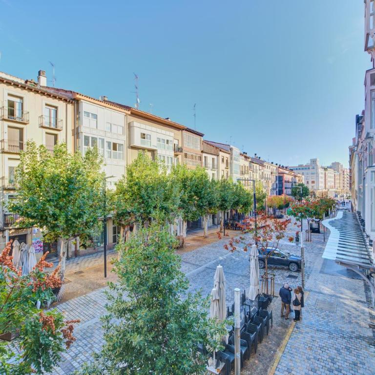 Apartamento Bretón de los Herreros con TERRAZA - Apartamento de 2 dormitorios - 21