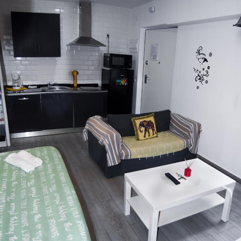 LOFTS ARENAL - One-Bedroom Apartment - 6
