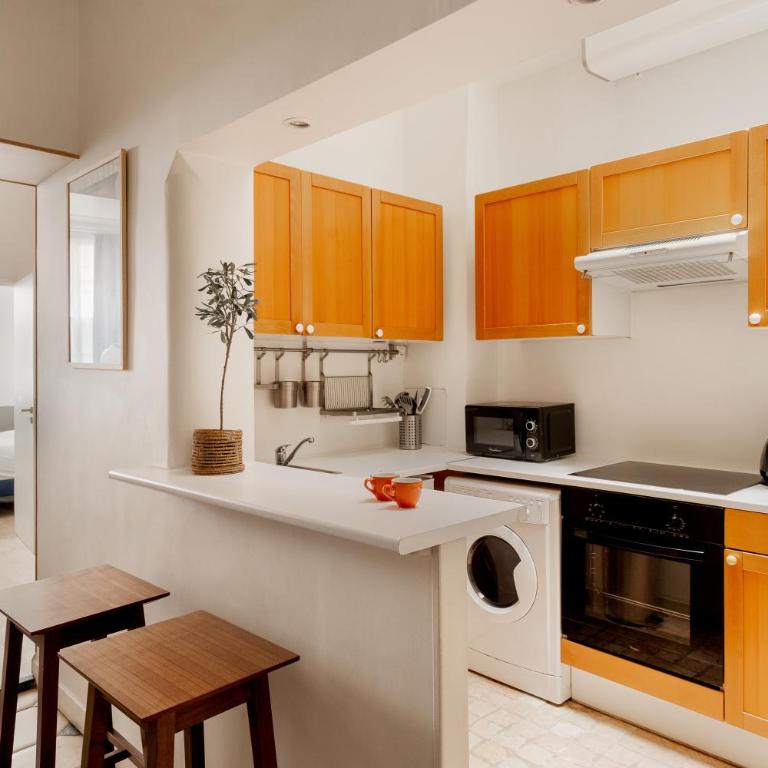 Edgar Suites Saint-Augustin - Naples - Appartement 2 Chambres - 6