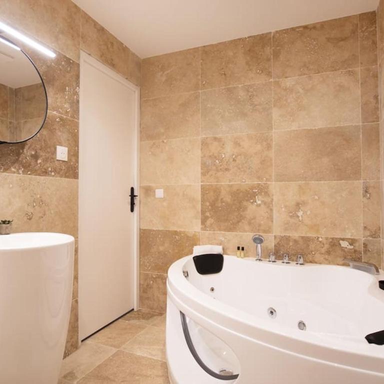Luxury Suite w/ Jacuzzi - Rex / Montorgueil - Apartamento de 1 dormitorio - 2