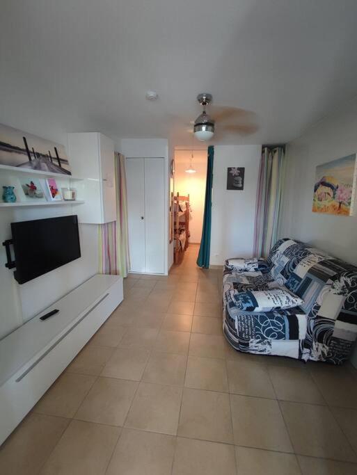 superbe appartement proche du port et de la plage. - Appartement 2 Chambres - 6