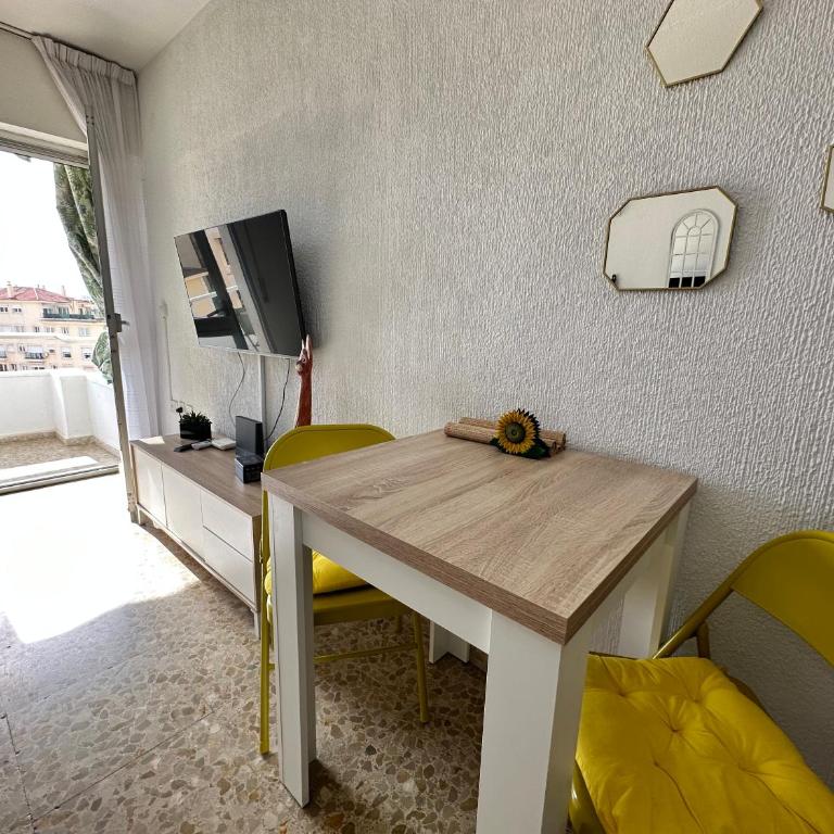 VER5 - Terraza con vistas al mar, Wifi, Smart TV, Piscina, Playa, Centro - Apartamento - 15
