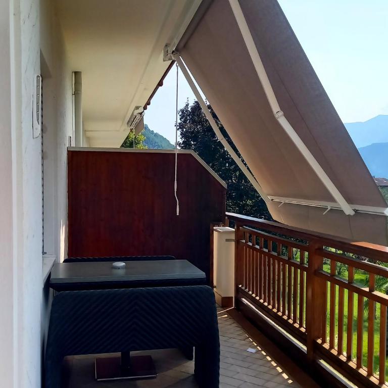 Hotel Garni Grüner Baum (Albero Verde) - Appartamento con Balcone - 6