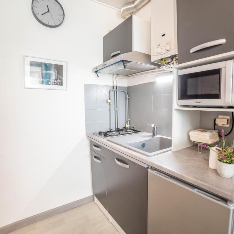 Les Marines Port 2 Min Plage Camargue- TOP PROS SERVICES Conciergerie La Grande Motte - Apartment with Terrace - 5
