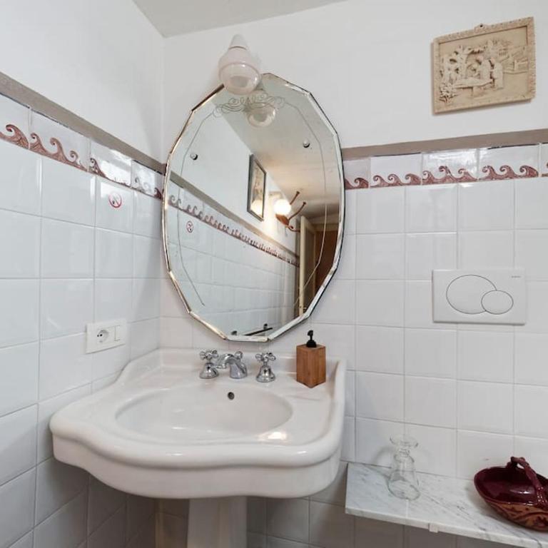 AlCOVA REALE Apartment and organic honey millefiori Cisternino cda specchia 33 - Appartamento con 1 Camera da Letto - 16
