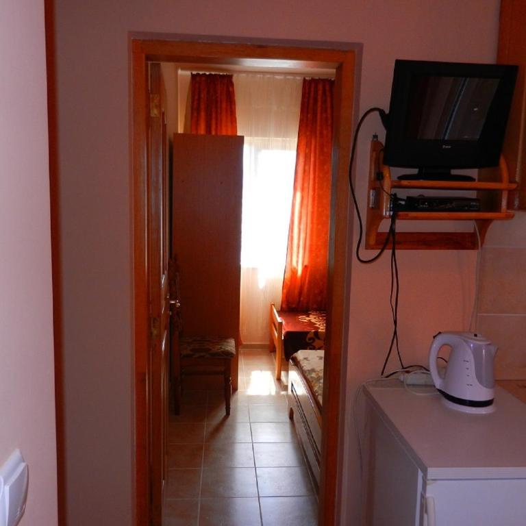 Guest house Villa Leonardo - Quadruple Room with Balcony - 2