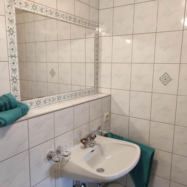 Haus Gertrud - Apartment mit 2 Schlafzimmern und Terrasse - 14