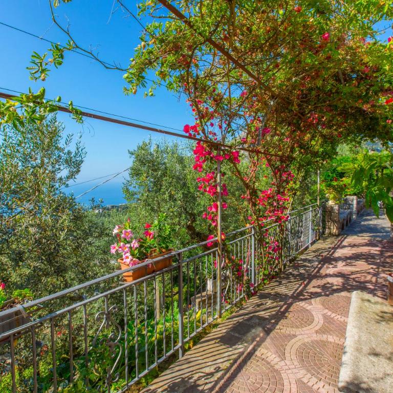 Villa Simba - Three-Bedroom House - 26