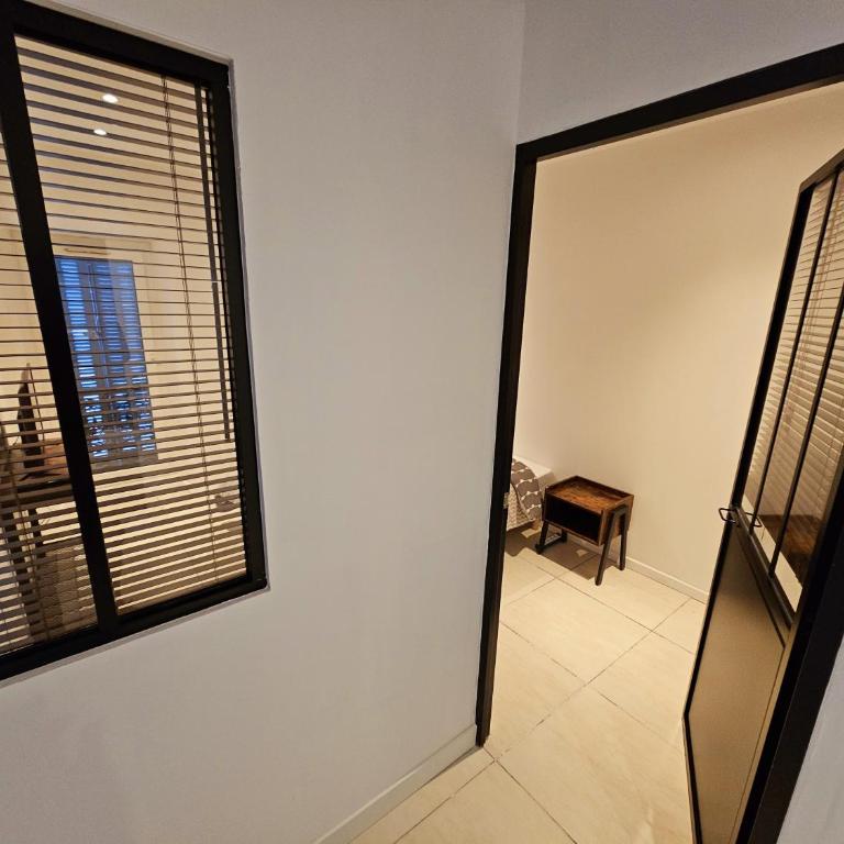 Appartement cosy centre ville proche chantiers navals, calanques, plages - Apartment mit 2 Schlafzimmern - 5