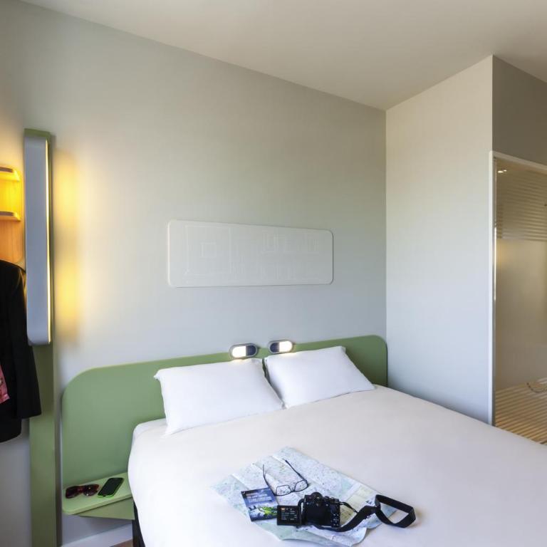 ibis budget Bordeaux Centre Bastide - Chambre Double Standard - Côté Ville - 6