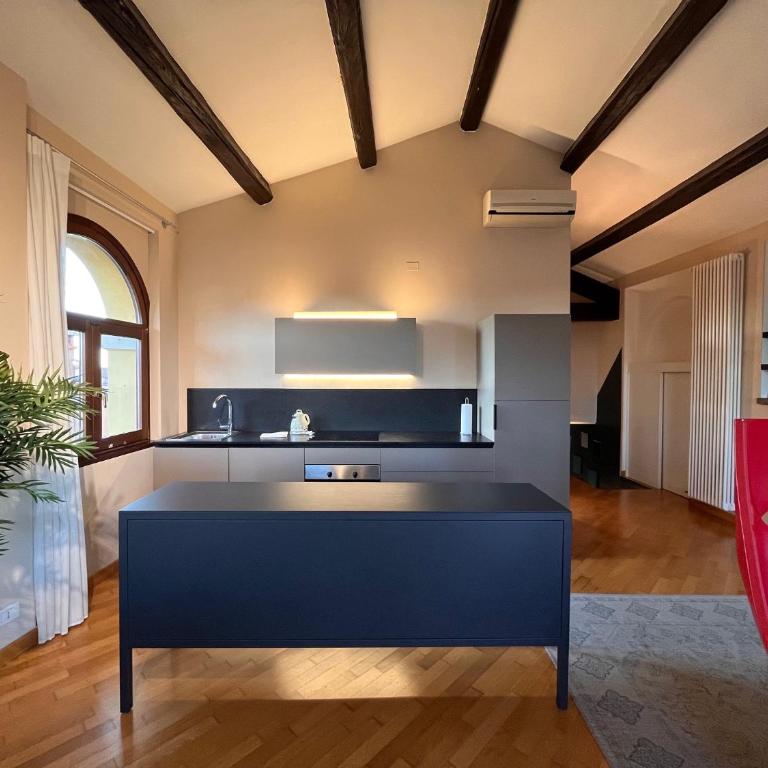 Piazza Erbe Lodge - Penthouse Apartment - 22