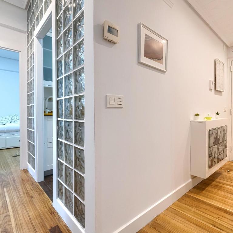 Iturribide Hogar Moderno junto al Metro - Three-Bedroom Apartment - 15