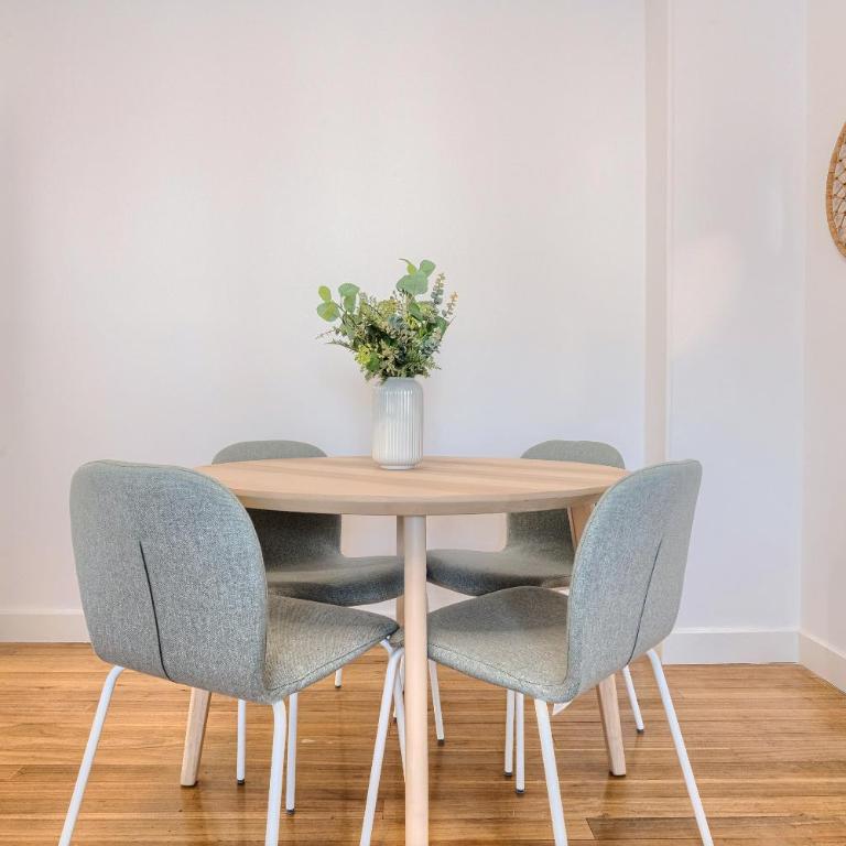 Iturribide Hogar Moderno junto al Metro - Three-Bedroom Apartment - 22