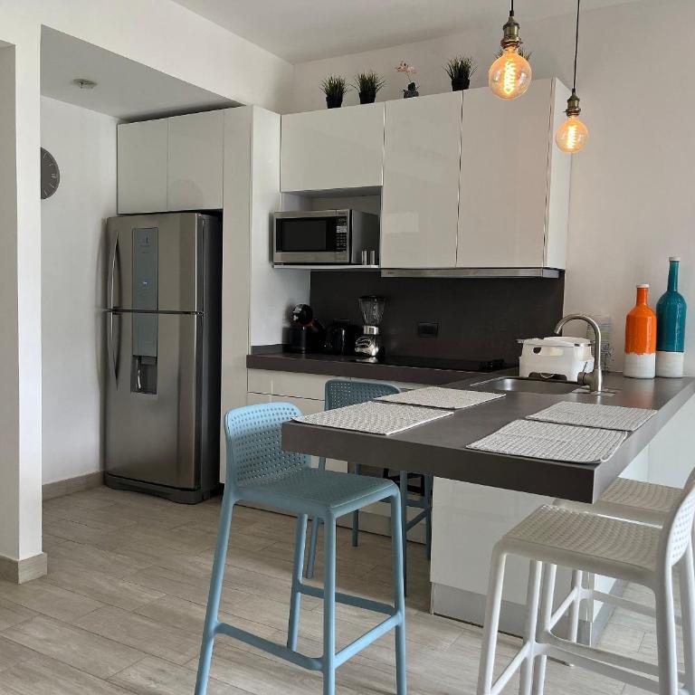 Cute and great location place downtown Playa - One-Bedroom Apartment - 16