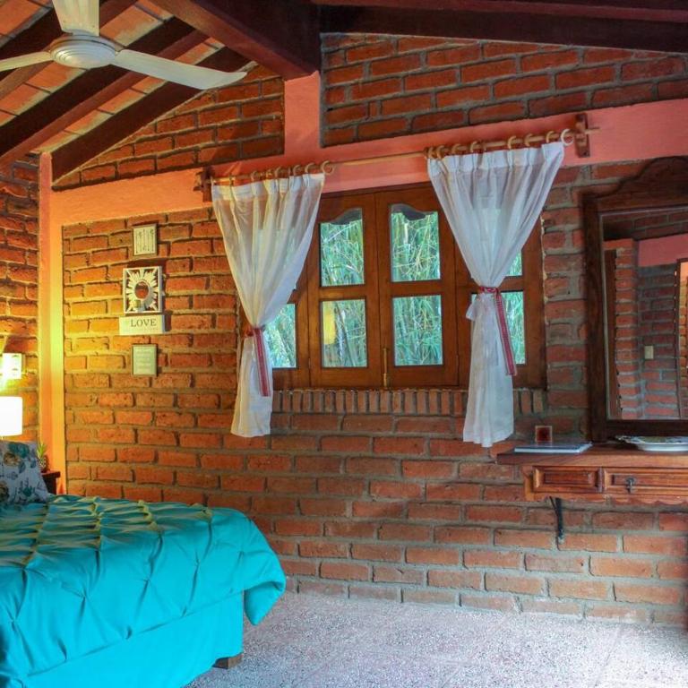 Casa La Potranca - Family Room with Mountain View - 23