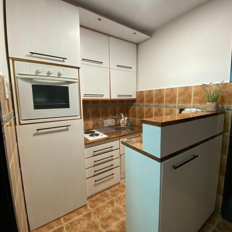 Aleksandra - One-Bedroom Apartment - 17