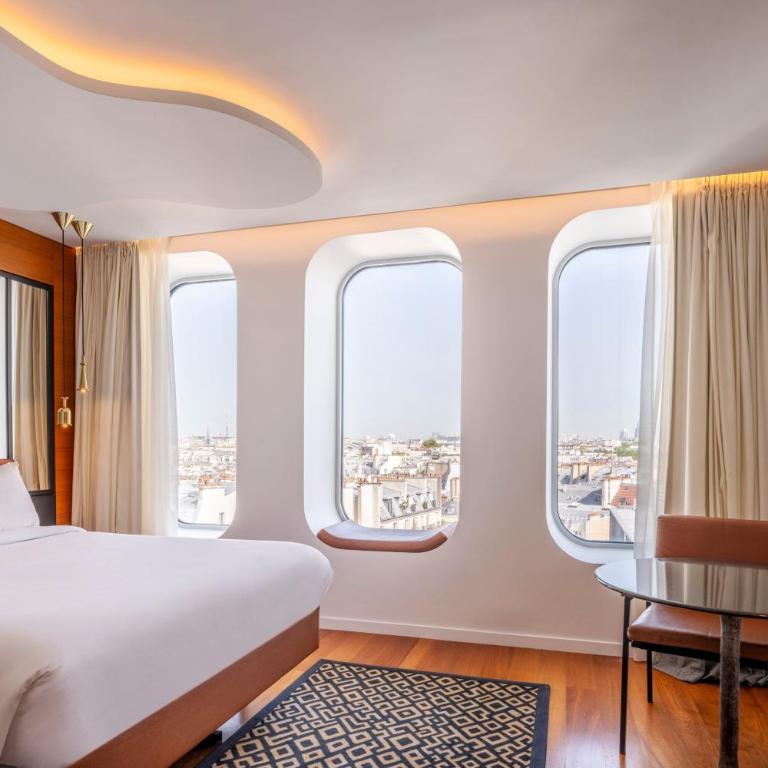Renaissance Paris Republique Hotel & Spa - Chambre Vue Urbaine - Vue sur Toits de Paris - 1