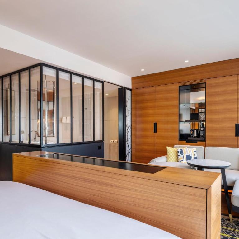 Renaissance Paris Republique Hotel & Spa - Suite Skyline - Vue sur Horizon - 7