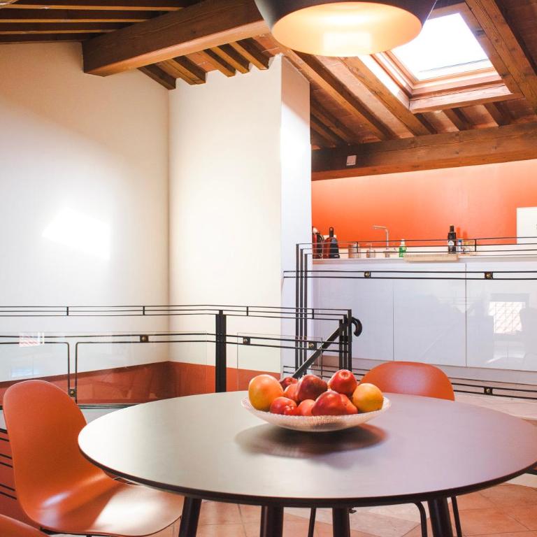 Vicolo Amanti Verona - Appartamento con 2 Camere da Letto - 30