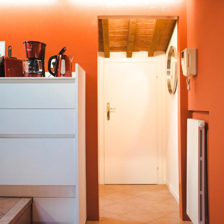 Vicolo Amanti Verona - Appartamento con 2 Camere da Letto - 40