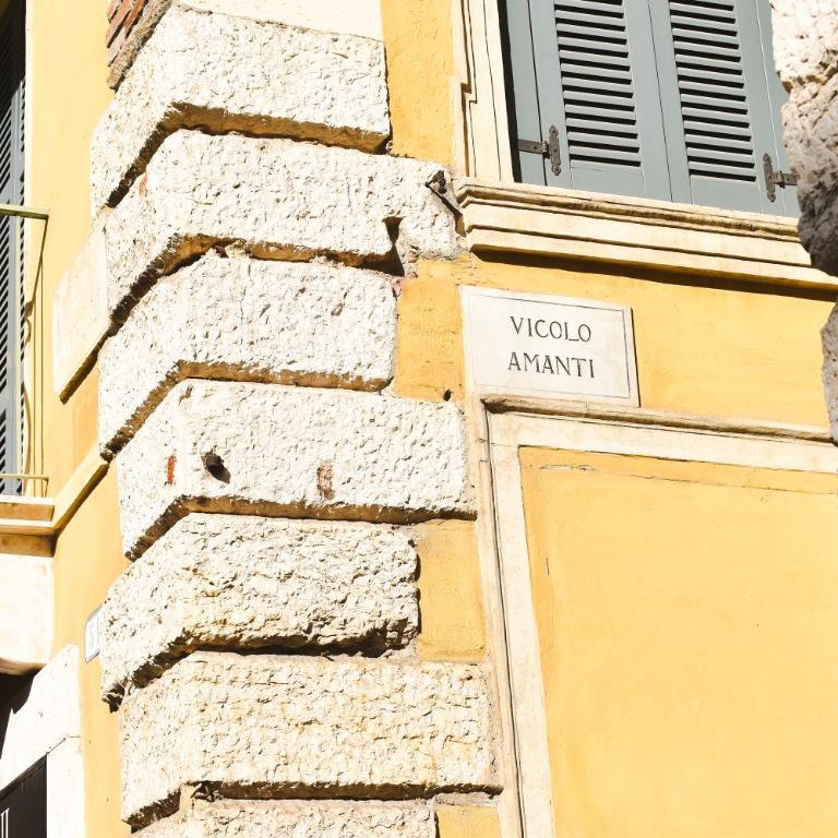 Vicolo Amanti Verona - Appartamento con 2 Camere da Letto - 46
