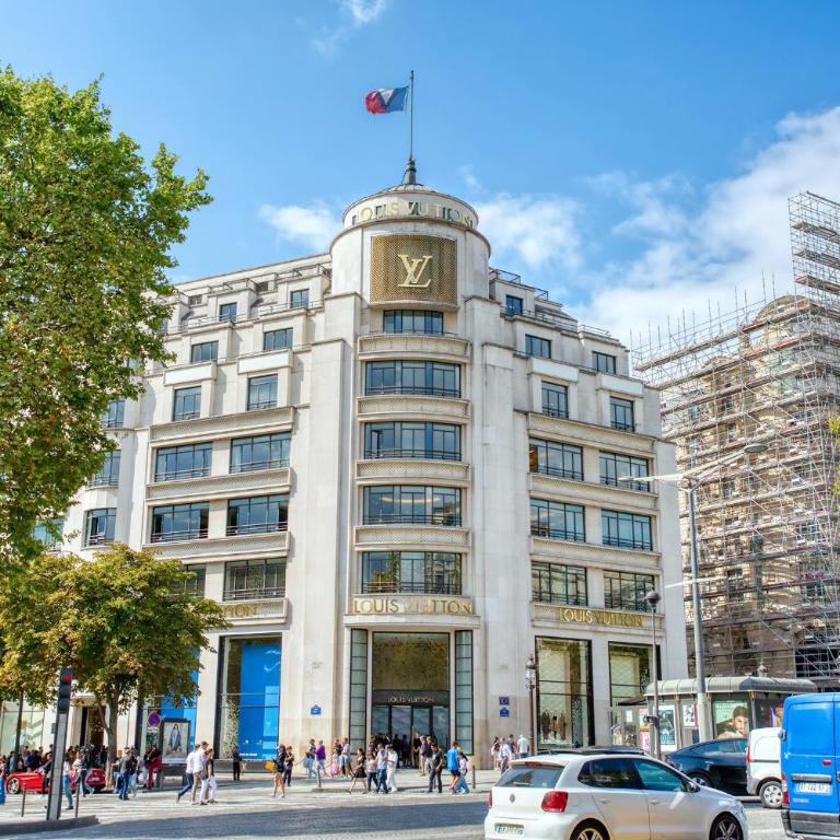 Luxueux 200m2 5CH Champs Elysées à 1min Perle Rare - Appartement - 53