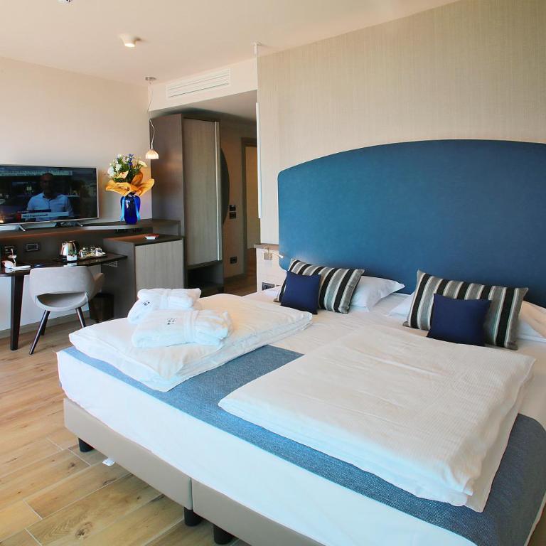 Villa Remo by Hotel Galvani - Doppelzimmer mit Terrasse und Seeblick - 1