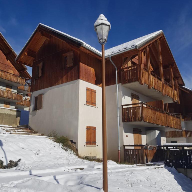 Appart - Chalet du Hameau des Aiguilles - Appartement 2 Chambres avec Vue - 4