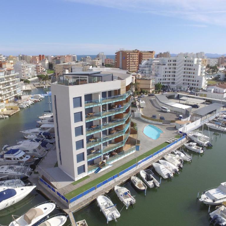 RNET - Apartments Roses Port Trebol - Apartamento con vistas a la piscina - 11