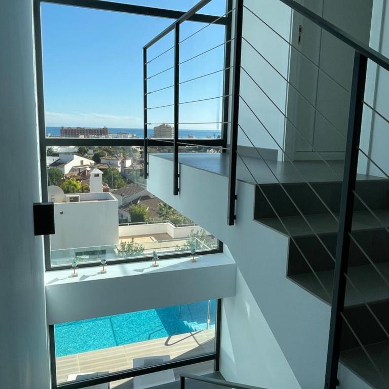 Stunning villa in Benalmádena with amazing views, pool and large gym - Villa - 62