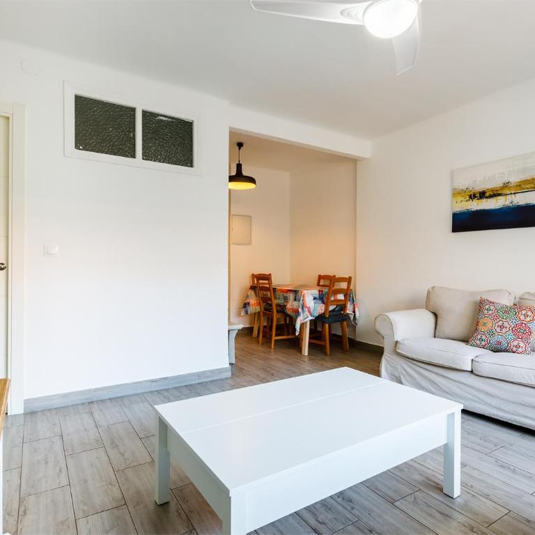 A&N A&N Downtown Beach Walk Family Apartment - Apartment - 20