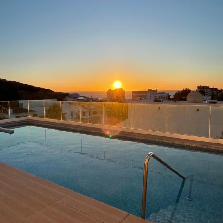 Stunning villa in Benalmádena with amazing views, pool and large gym - Villa - 56