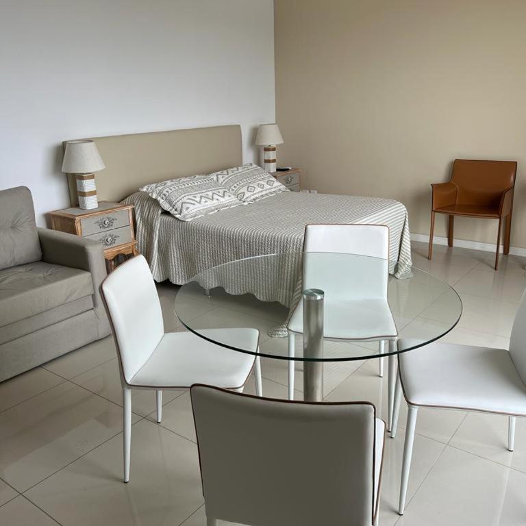 Espectacular Monoambiente Nuevo en Place Lafayette piso 7 Punta del Este - Studio - 5