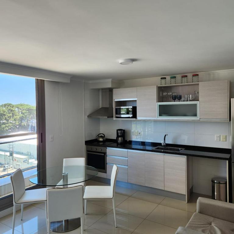 Espectacular Monoambiente Nuevo en Place Lafayette piso 7 Punta del Este - Studio - 3