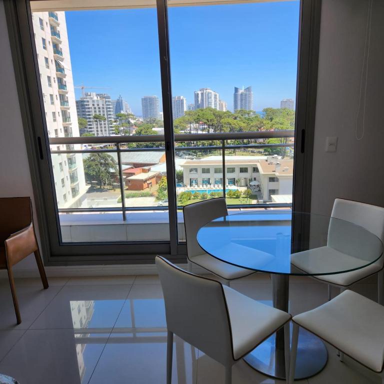 Espectacular Monoambiente Nuevo en Place Lafayette piso 7 Punta del Este - Studio - 9