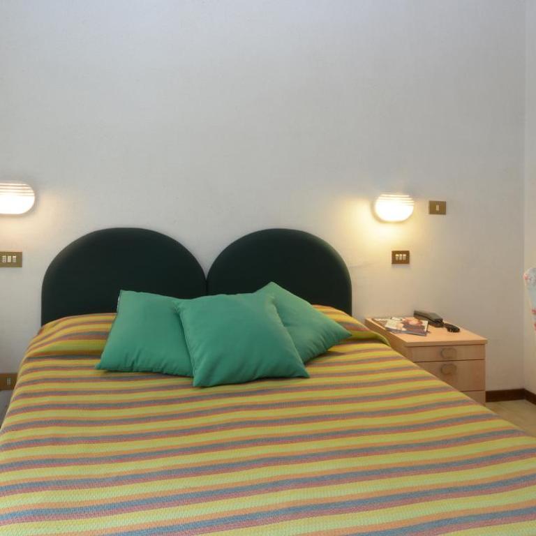 Albergo Martini - Camera Matrimoniale/Doppia con Letti Singoli - 30