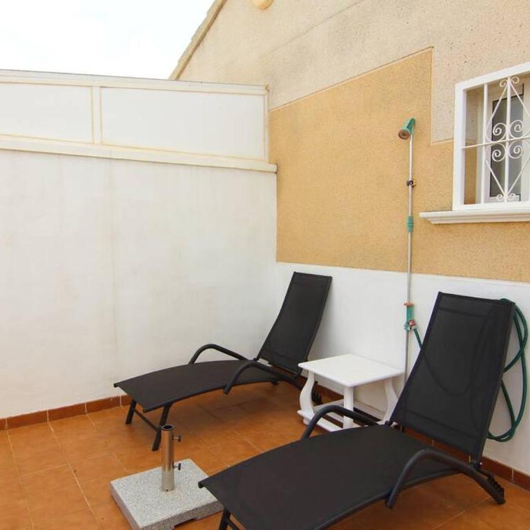 Casa con Piscina en Baños de Europa, Torrevieja - Casa de 2 dormitorios - 23