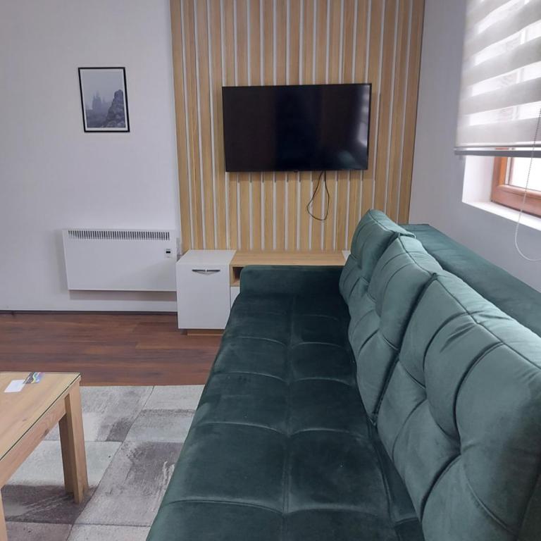 Sunčani breg - One-Bedroom Apartment - 2