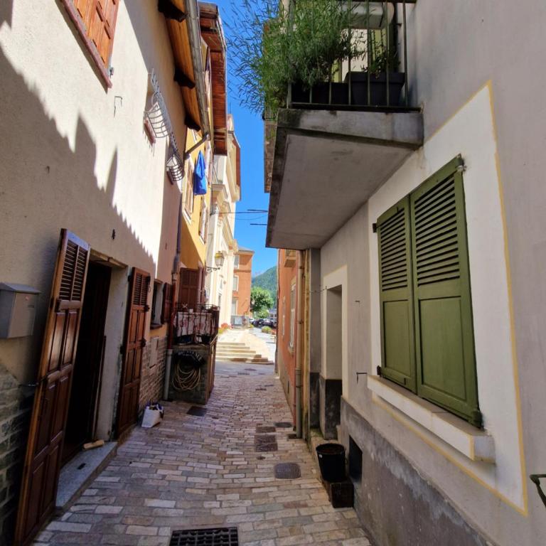 Maison complète Ganzes Haus House 6 Peronnes La Finière Seealpen Isola Village bei Nizza Alpes -Maritimes près de Nice 70 km - Maison 3 Chambres - 7