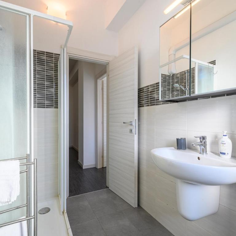 GuestHost - Parma Station & City Center Apartment - Appartamento con 1 Camera da Letto - 4