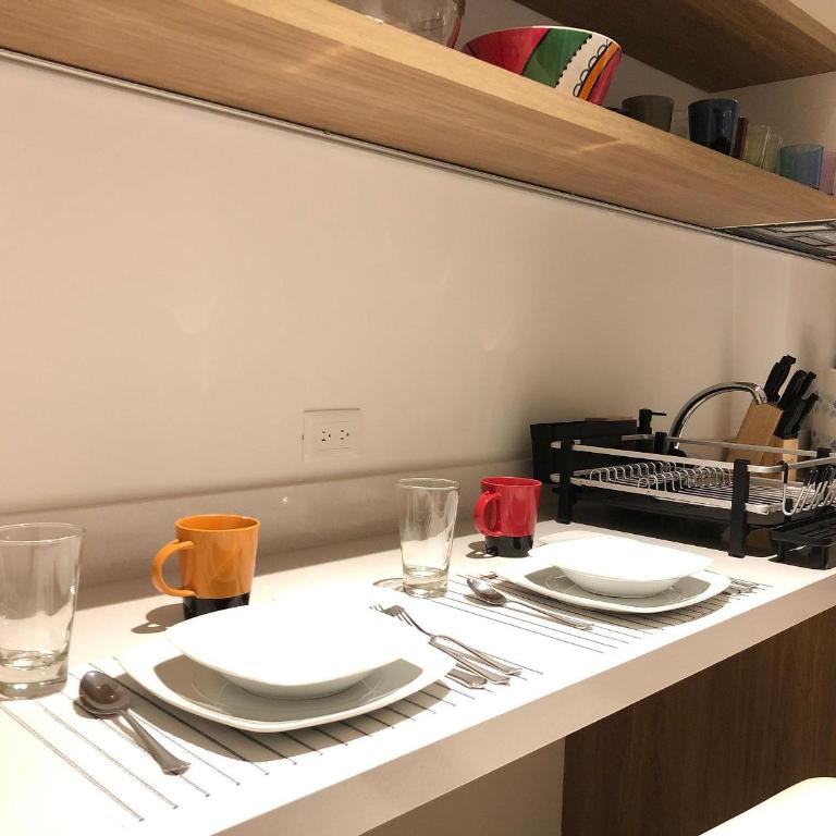 Modern Studio close to the beah Pool and Fast WiFi - Studio Apartment - 20