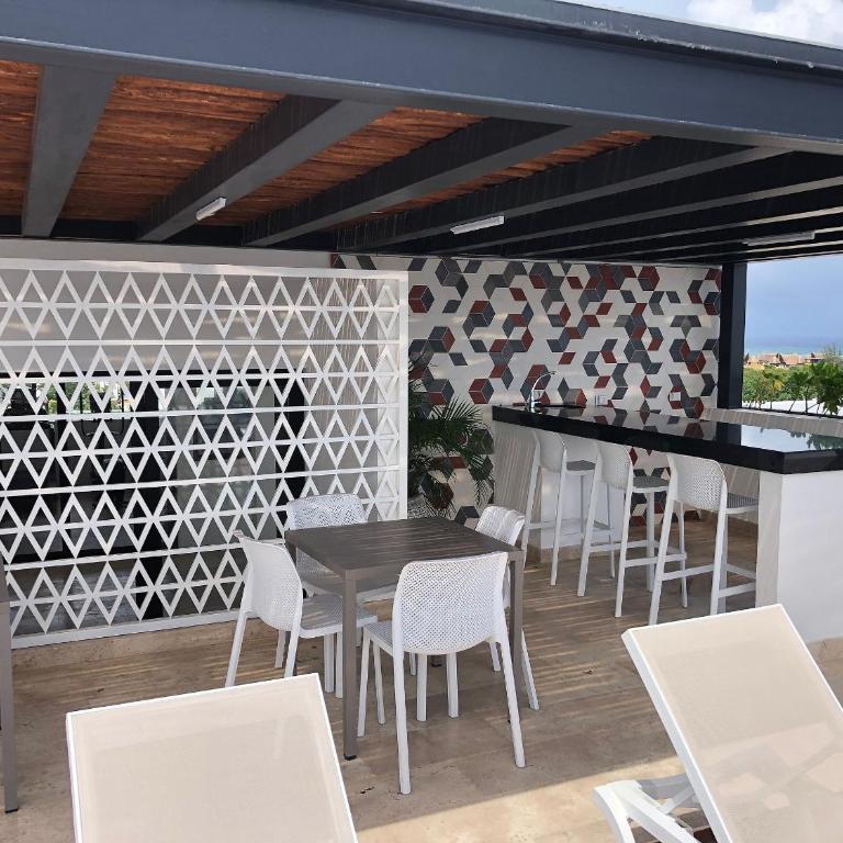 Modern Studio close to the beah Pool and Fast WiFi - Studio Apartment - 37