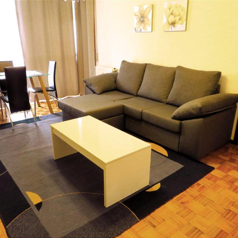 Piso Eugenio Fadrique Vigo - Apartamento de 2 dormitorios - 2